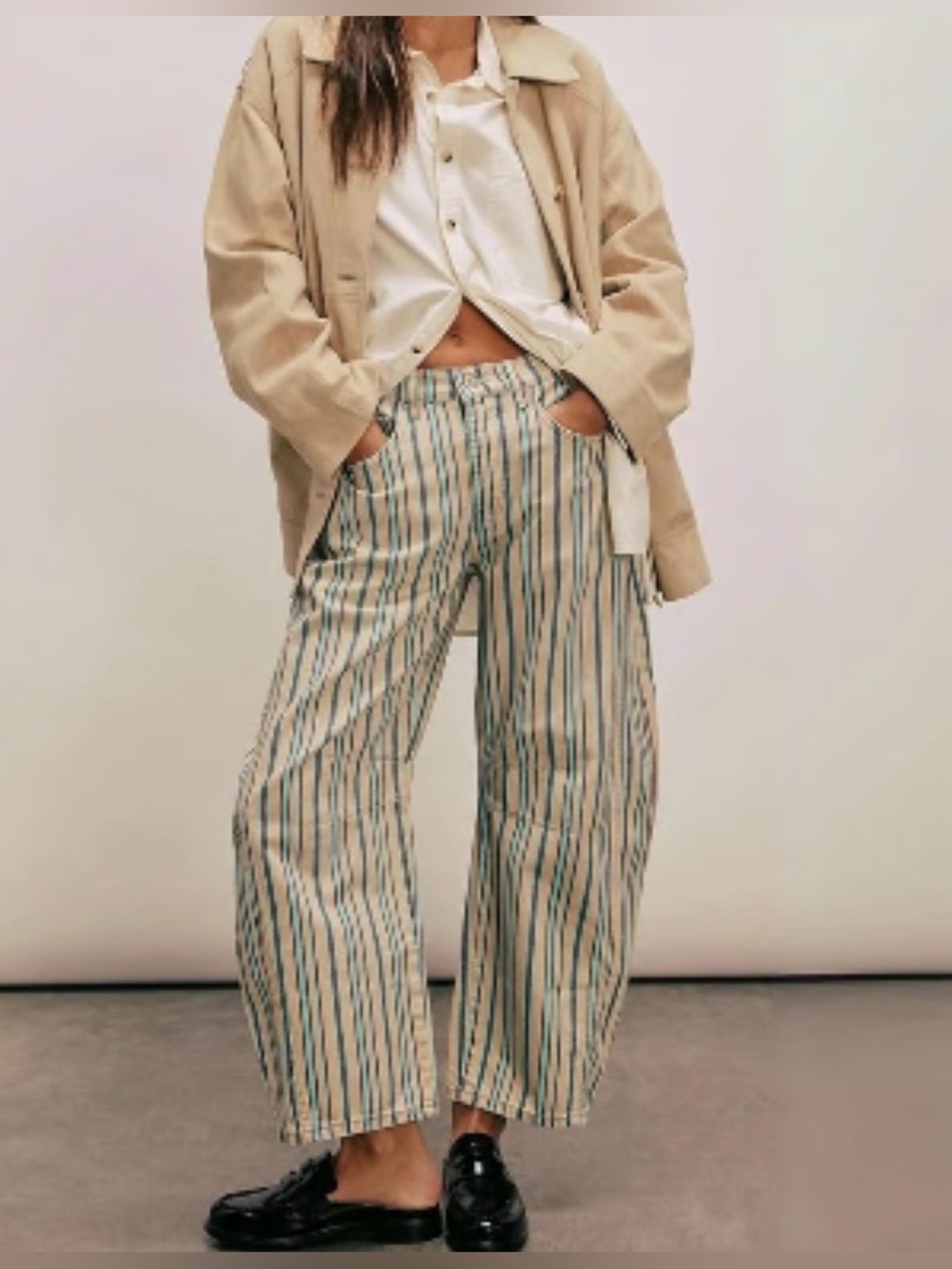 Free People WTF Good Luck Printed Barrel Jeans
Size 25